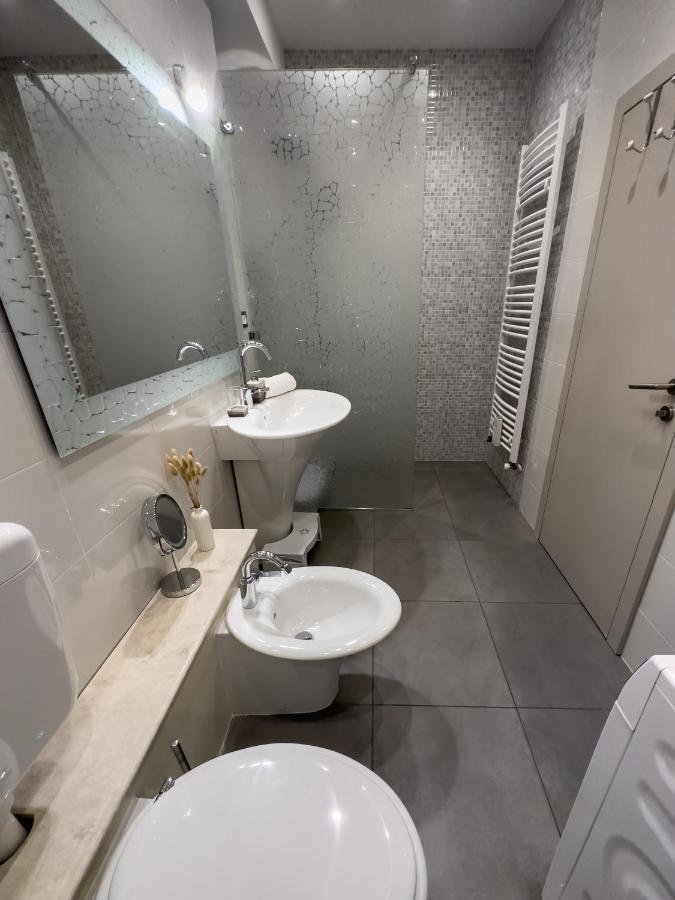 105M2 Penthouse Sea View Rijeka With Free Garage Parking Lejlighed Eksteriør billede